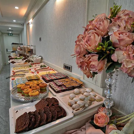 Отель Novelty 5*