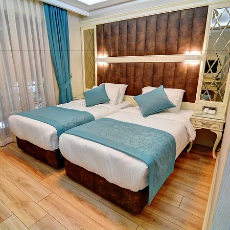 Novelty Hotel 5*